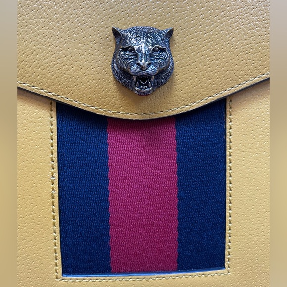 Gucci Animalier Yellow Shoulder Bag - Picture 6 of 15